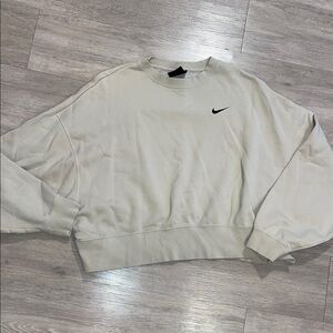Nike Cropped Crew Sweatshirt